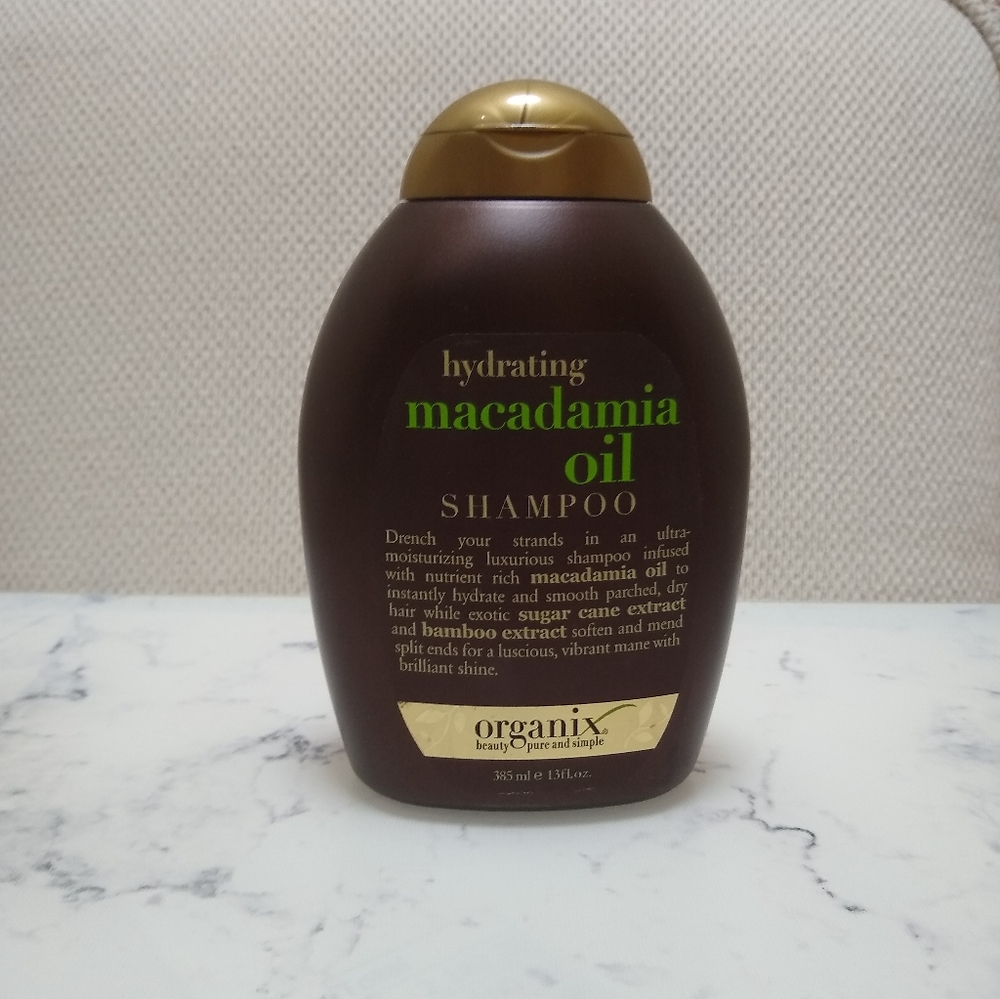 Organix Hydrating Macadamia Oil Shampoo